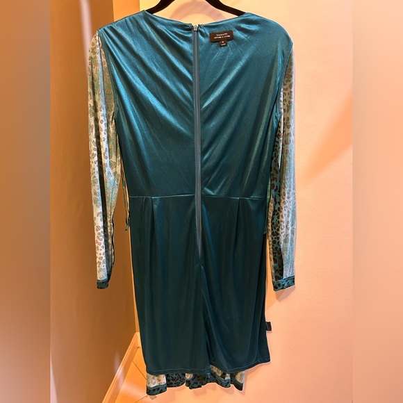 Leopard style “bluish green” and black print dress, Tahari by Arthur S. Levine. - Picture 3 of 5